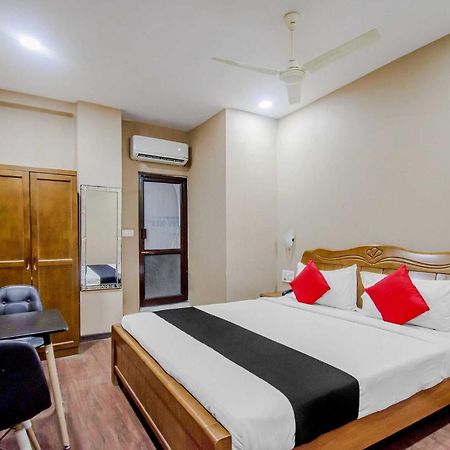 Collection O Mg Guest House Колката Екстериор снимка
