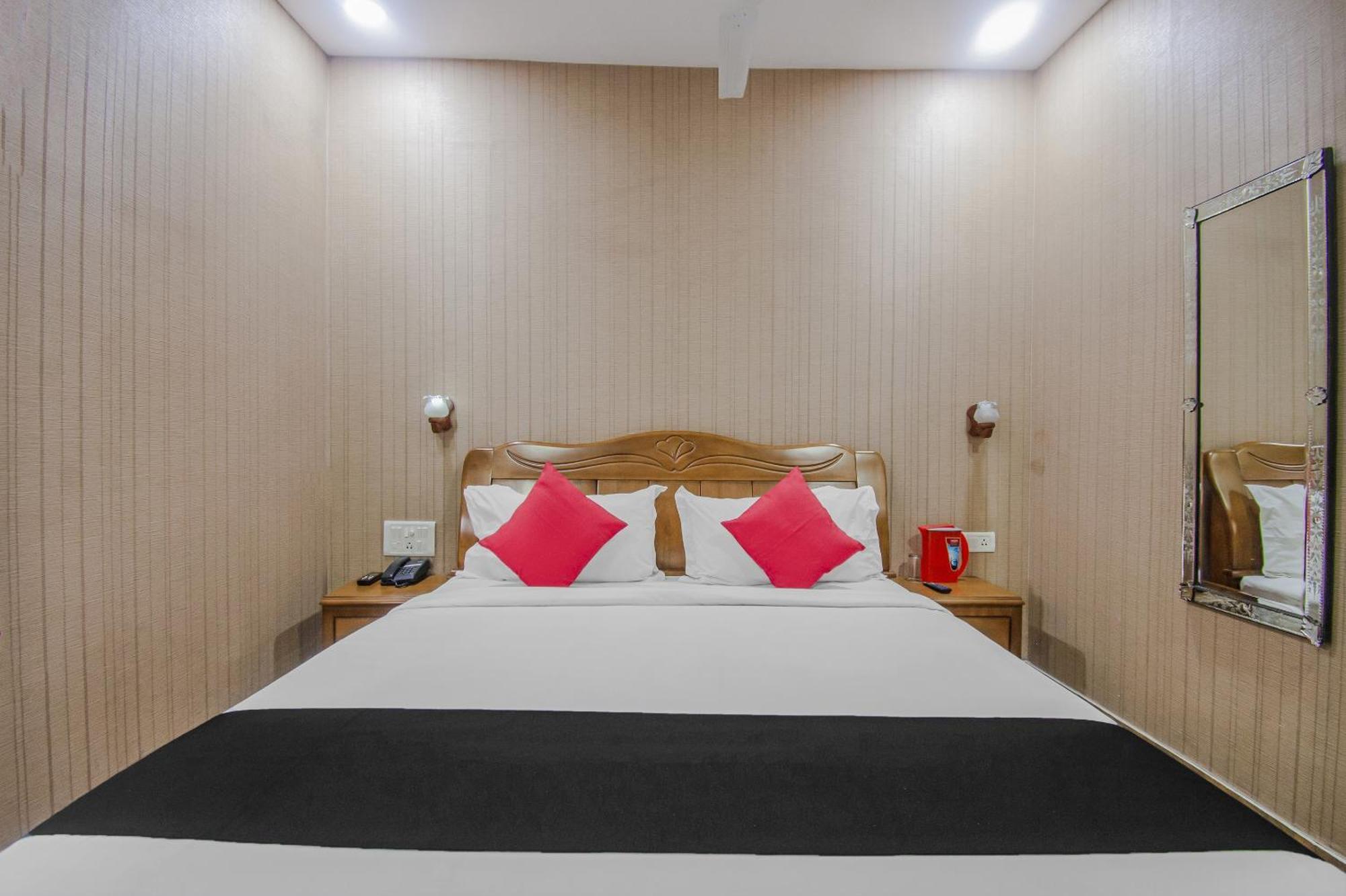 Collection O Mg Guest House Колката Екстериор снимка