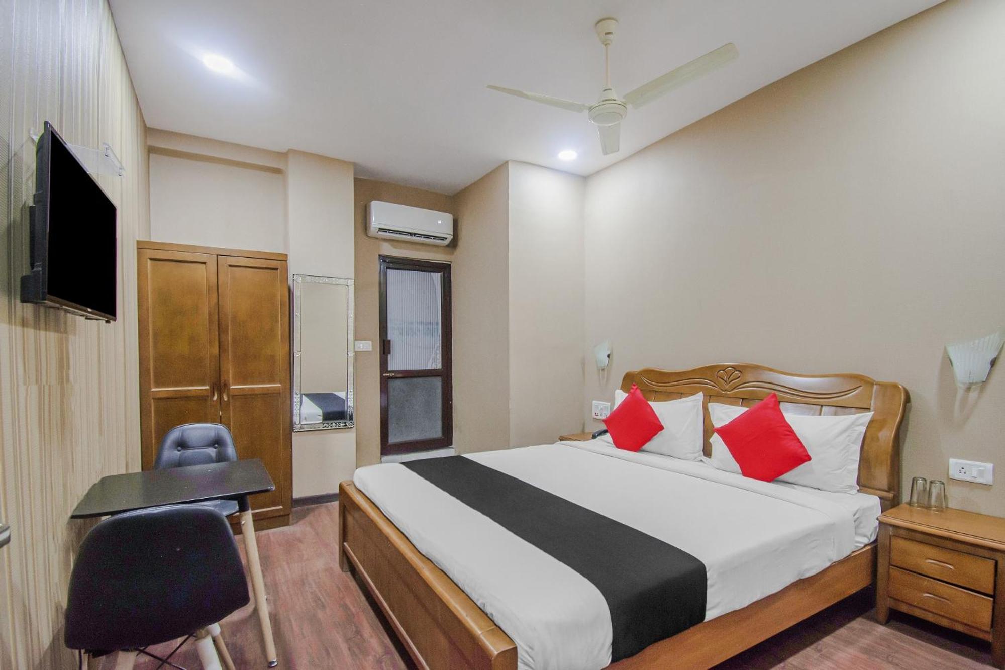 Collection O Mg Guest House Колката Екстериор снимка